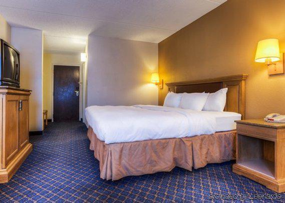 Econo Lodge Inn & Suites Norton Exterior foto